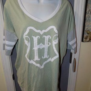 Harry Potter Hogwart's Green Jersey Style Shirt Size M Women's NEW